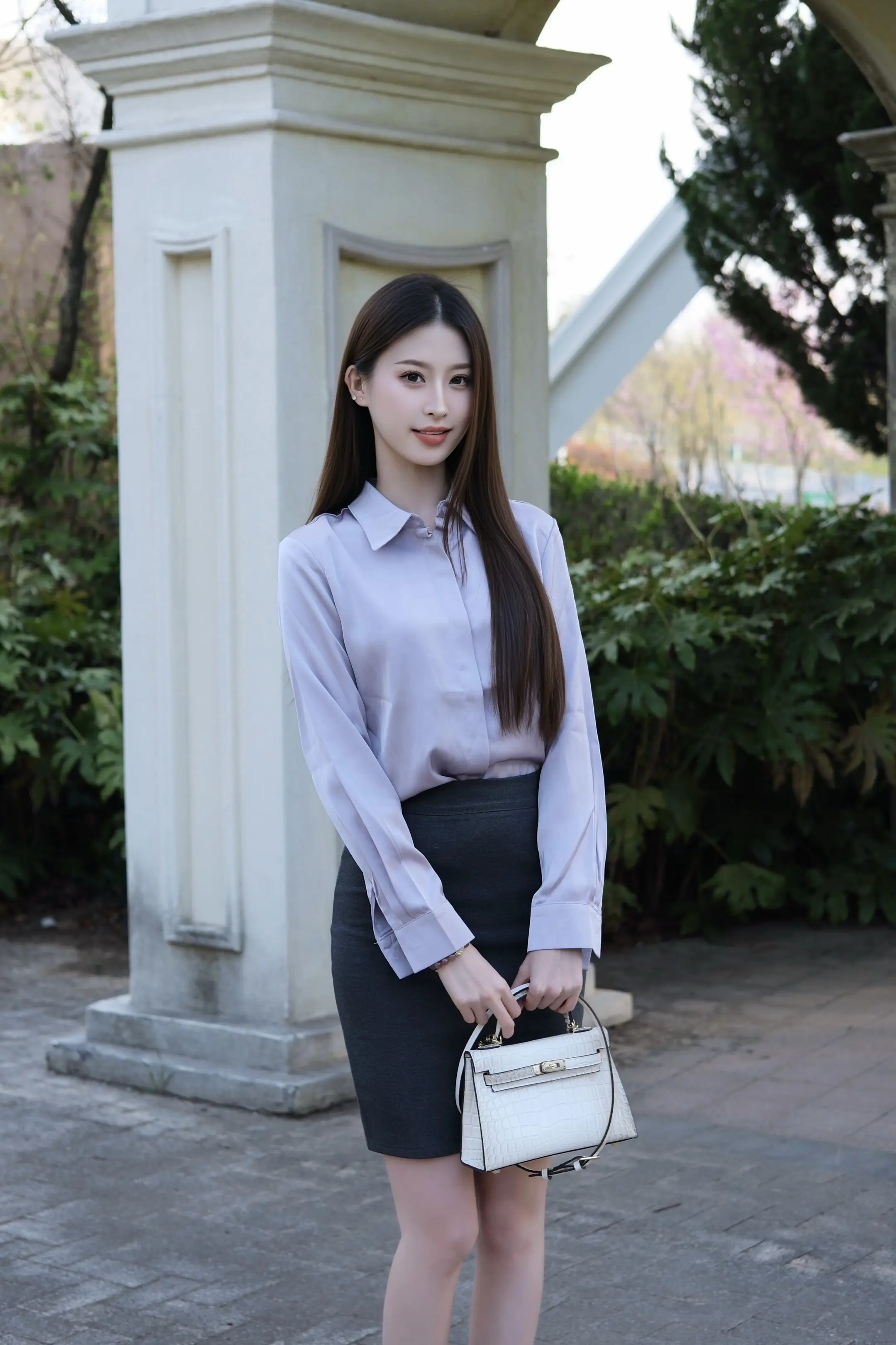 拥有的比展现的多 溢出的那部分就是气质