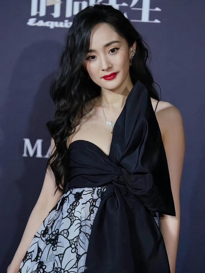 杨幂第一百八十期 ​​​