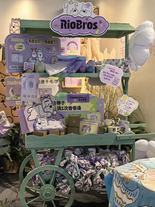 人宠生活要显贵，设计款就要搭设计款