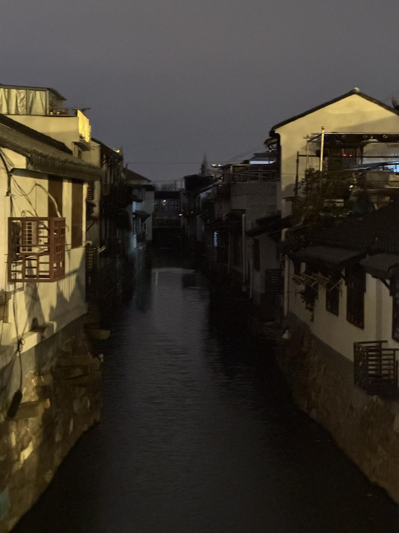 手机随手拍原创图片苏州老城里的水巷