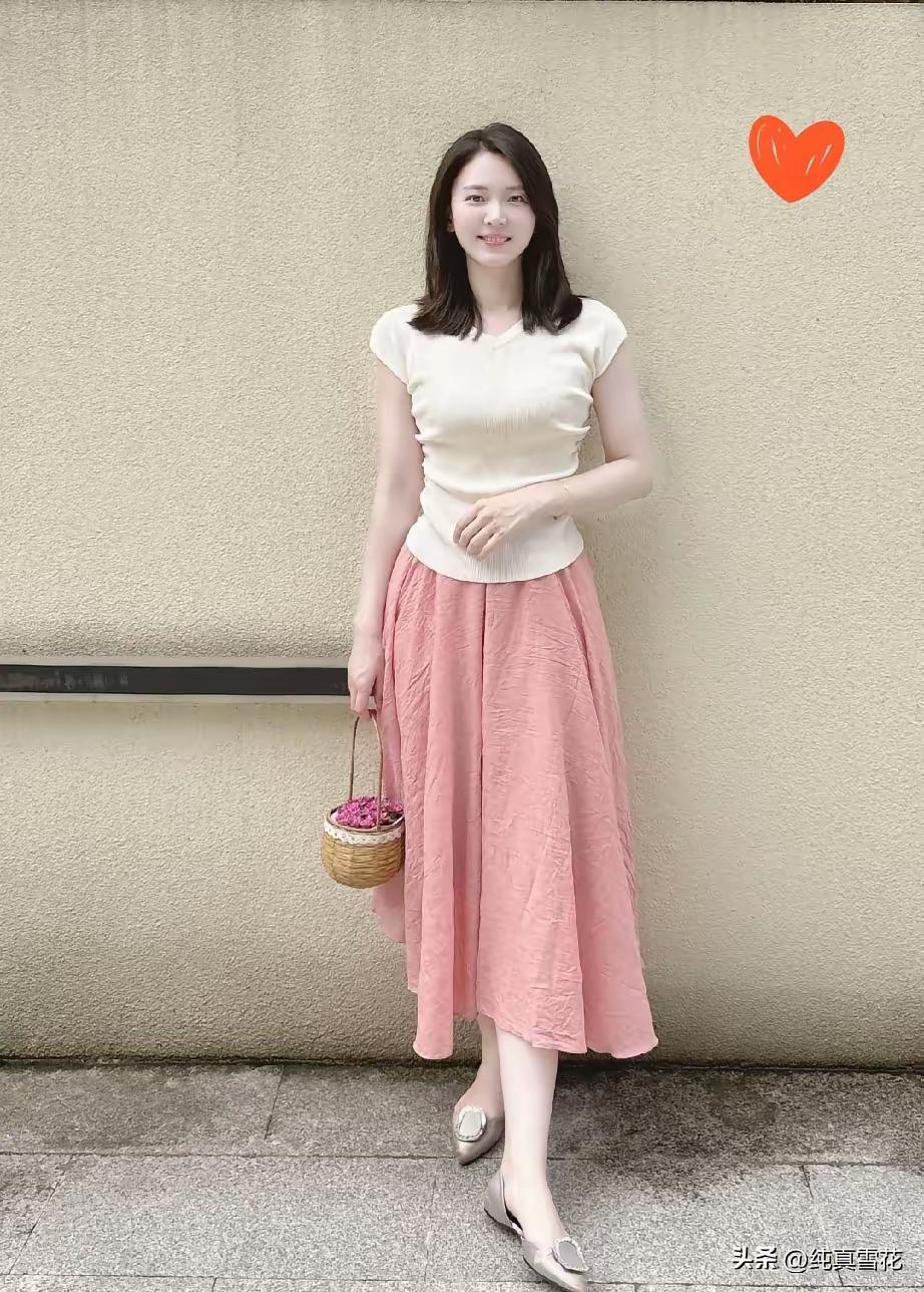 彩礼三金都不要，而且女方自己准备了婚房 这是找上门女婿的礼数，有房必须有车这是连
