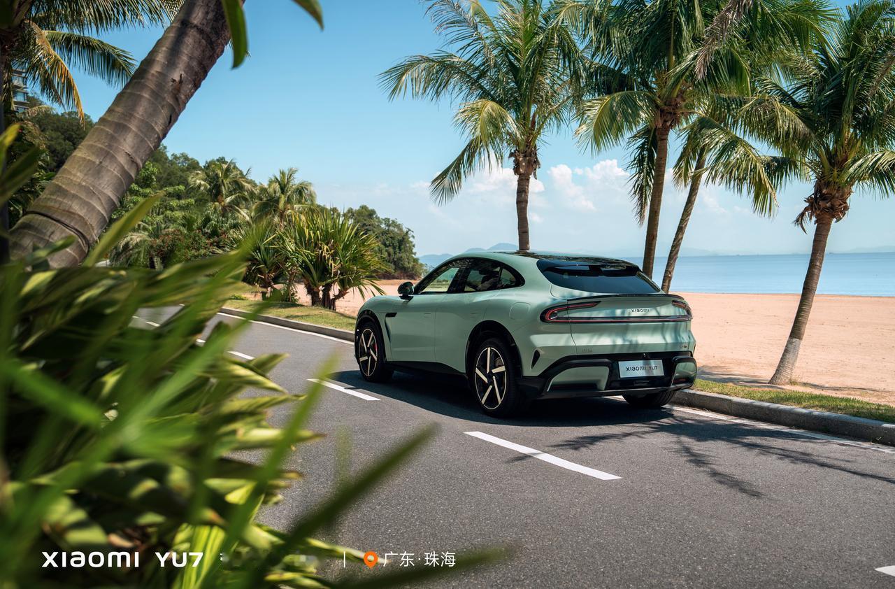 今天想带大家走进广东珠海的一片海滨宝藏——「珠海金湾」：在这里，你可以漫步于碧波