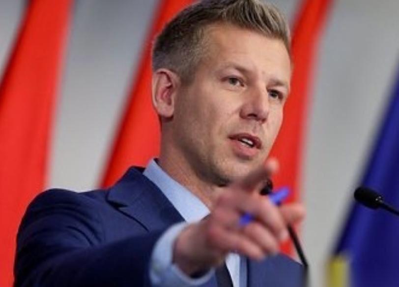 太解气了！匈牙利当选总理彼得·马扎尔直接放话，只要以色列总理内塔尼亚胡敢踏入布达