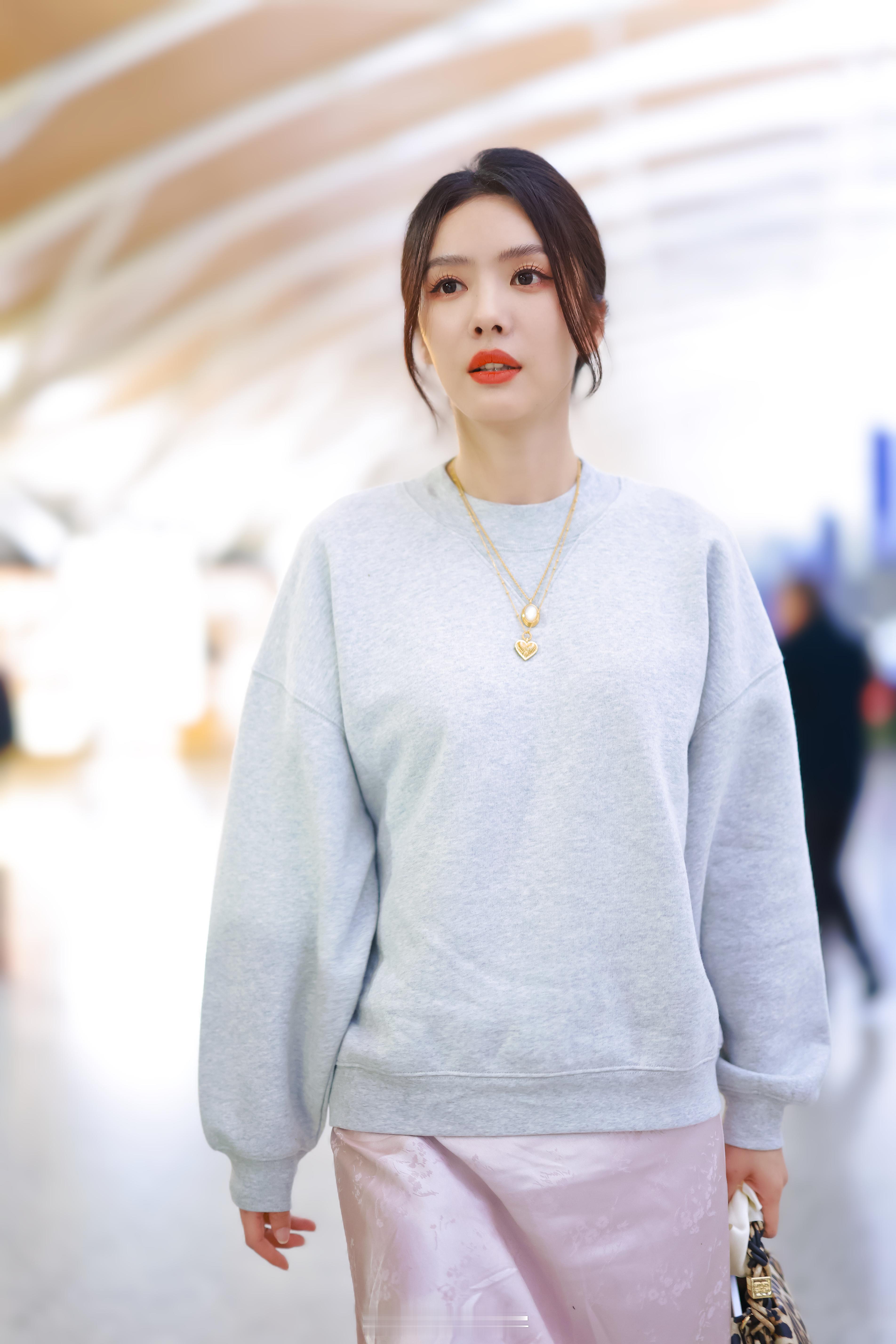 #蔡文静[超话]# 上海✈️长沙 ​​​