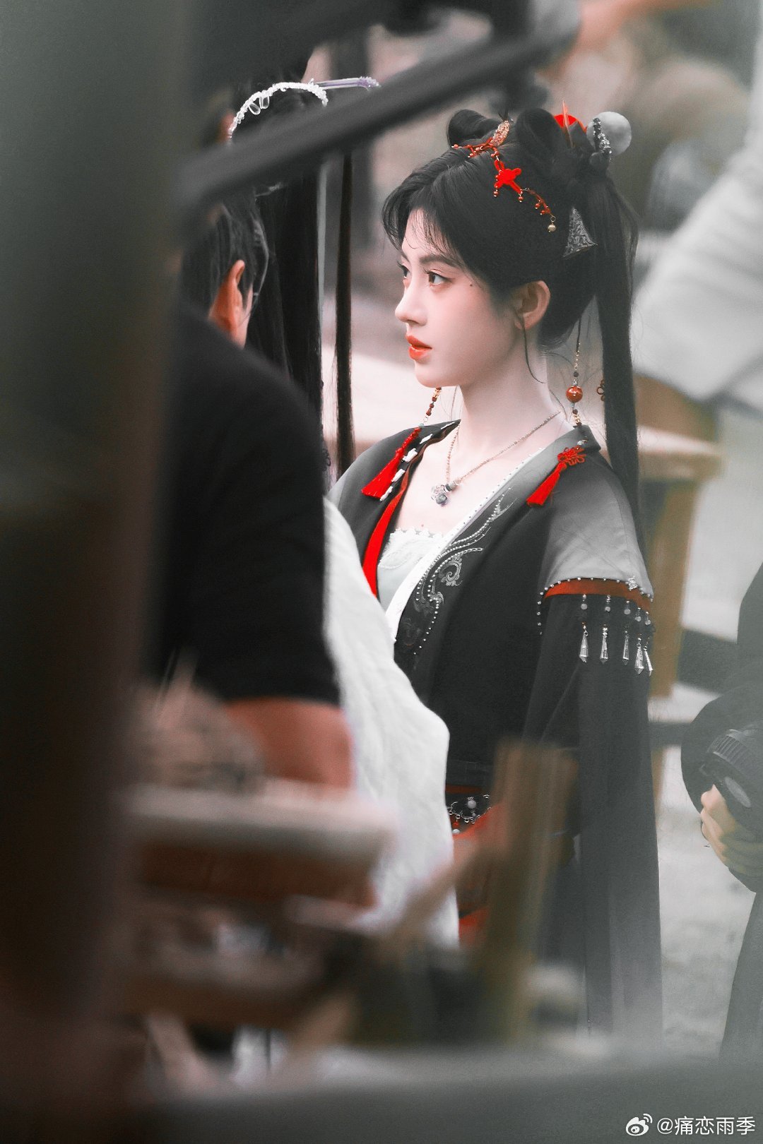 jjy鞠婧祎来战 jjy鞠婧祎阿黛 “山野烂漫 你是藏在云层中的月亮”“𝓢𝓱