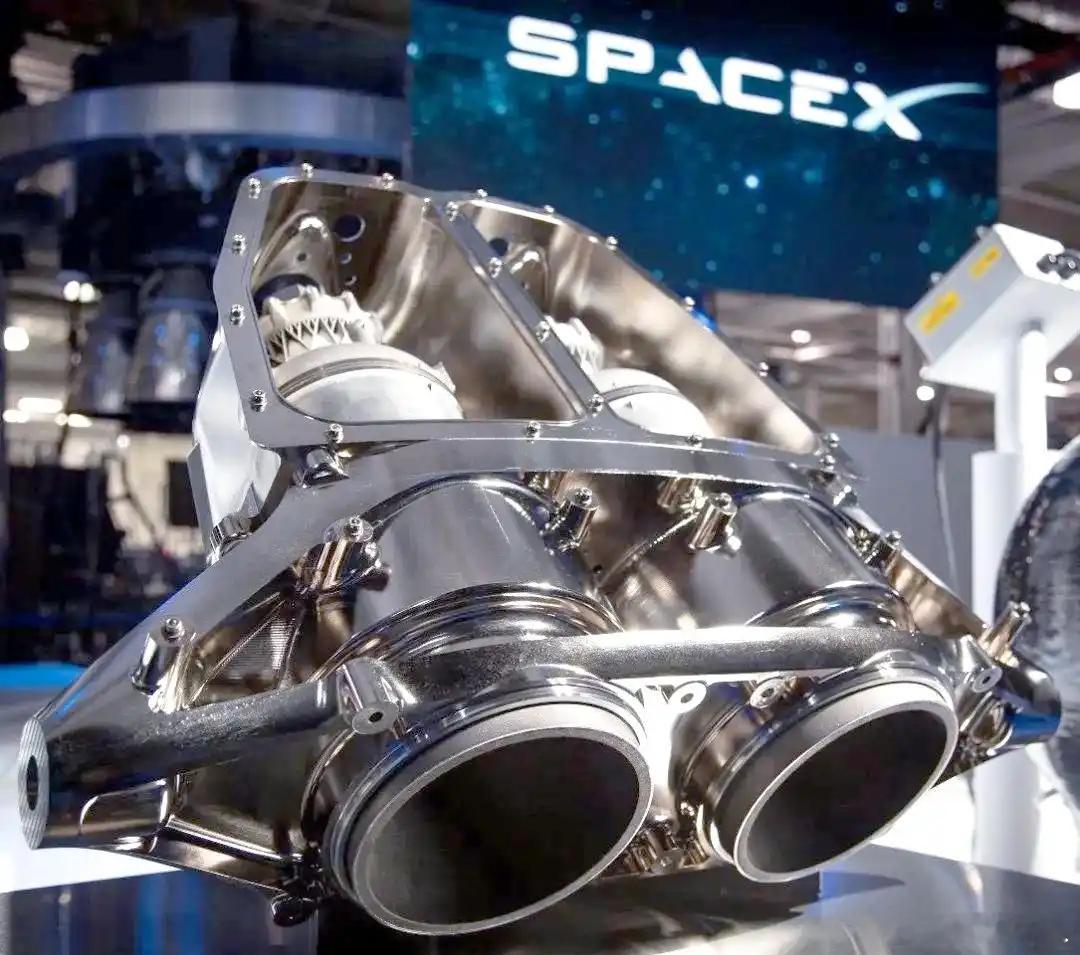 马斯克官宣了！新Roadster下个月就来，据说是最后一批人类驾驶汽车里最好的…