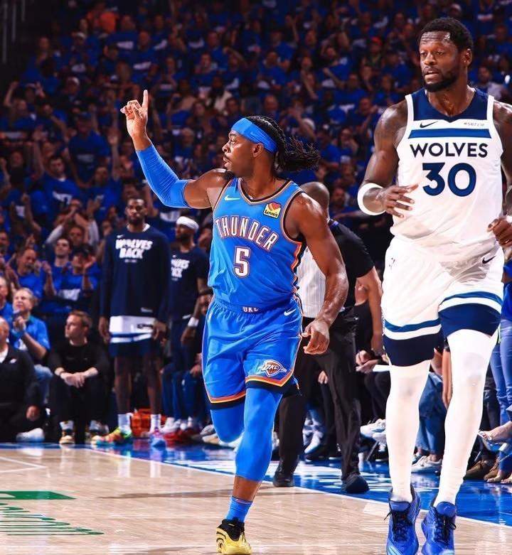 雷霆成为季后赛大赢家
首轮无论对开拓者还是快船，哪怕是勇士，雷霆都是手拿把攥，兵