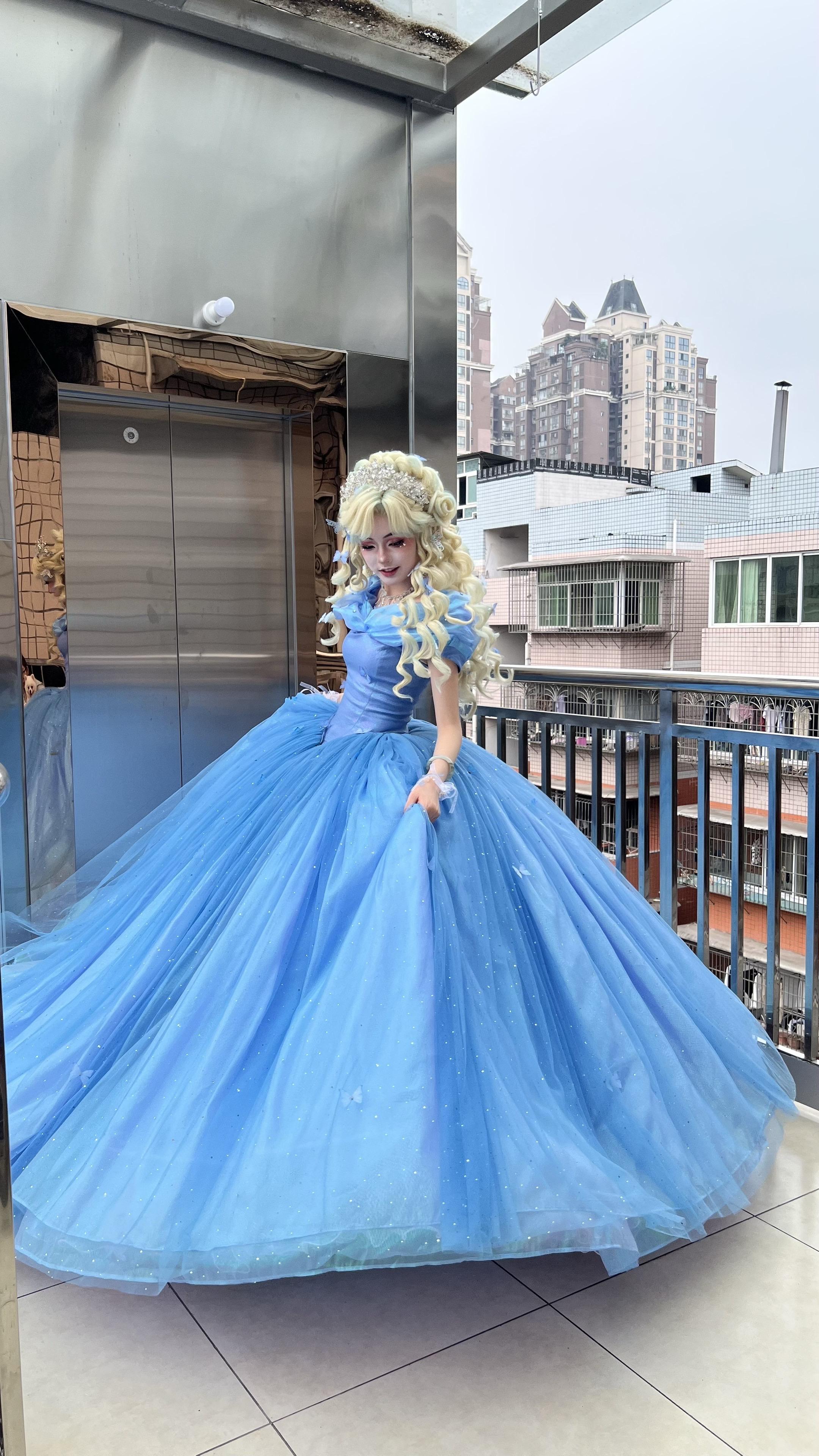 众筹买水晶鞋。