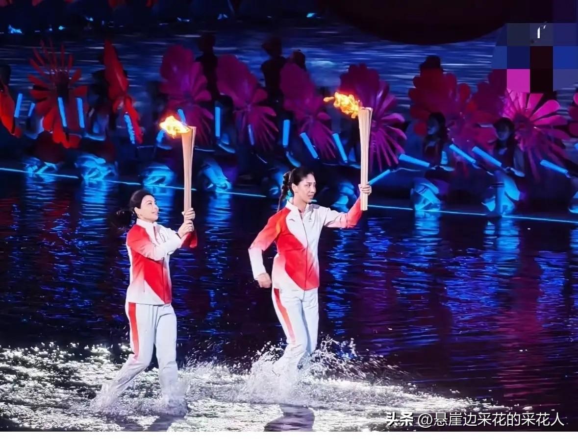 刷到有人说，国际奥委会主席看完广东全运会开幕式，得悔青肠子吧！全国赛事的排面，直