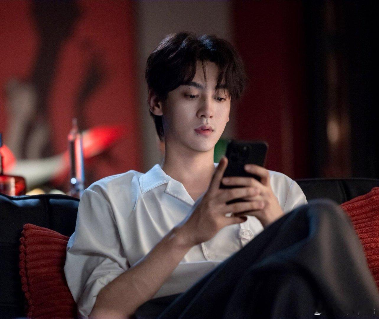 田栩宁 txn向全世界安利田栩宁 “我喜欢三月的风，六月的雨，和任何时候的你”?