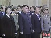 金正恩深夜缅怀，参谒锦绣山太阳宫

据参考消息最新消息，在12月17日零时的静谧