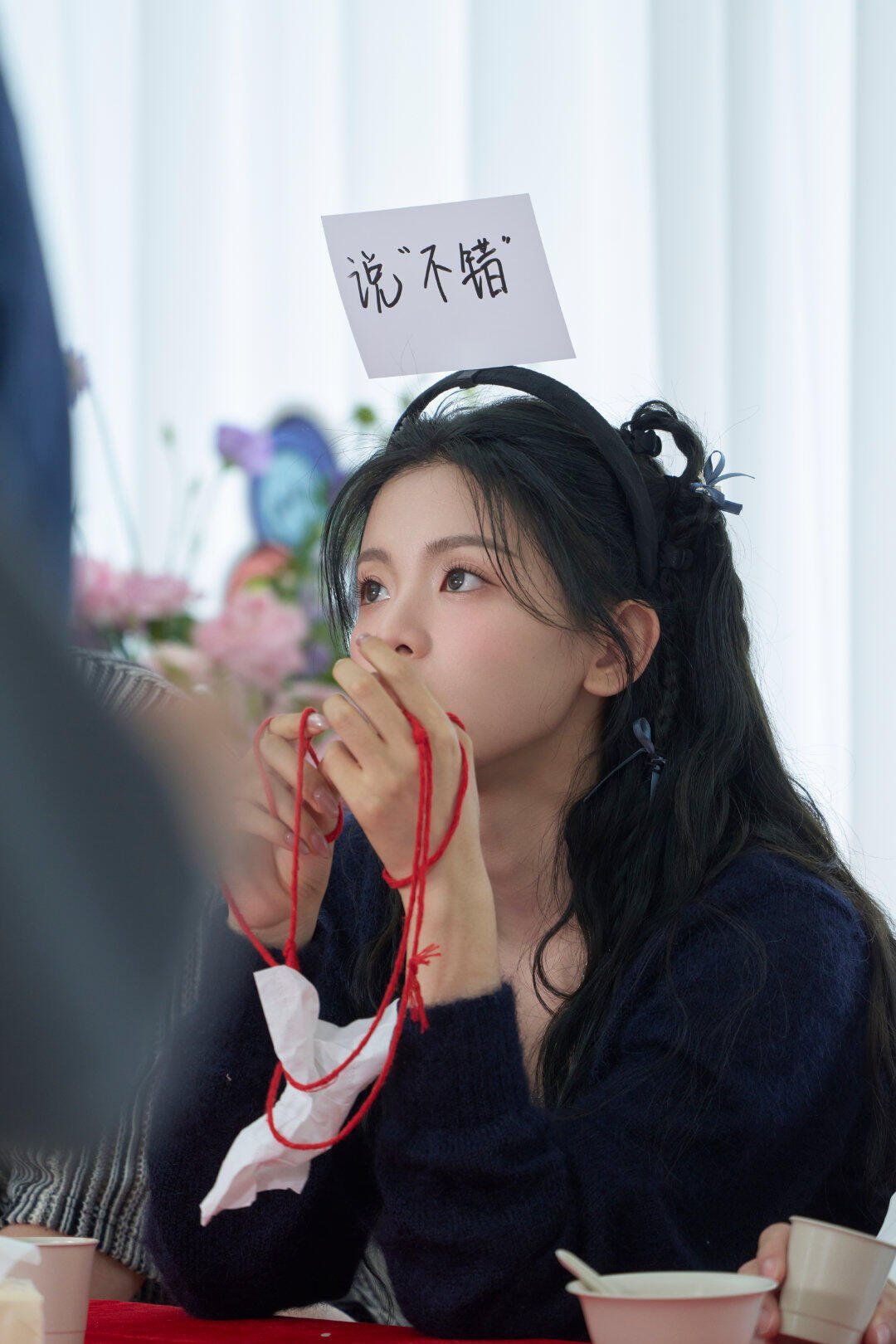 这逆天头身比💜 