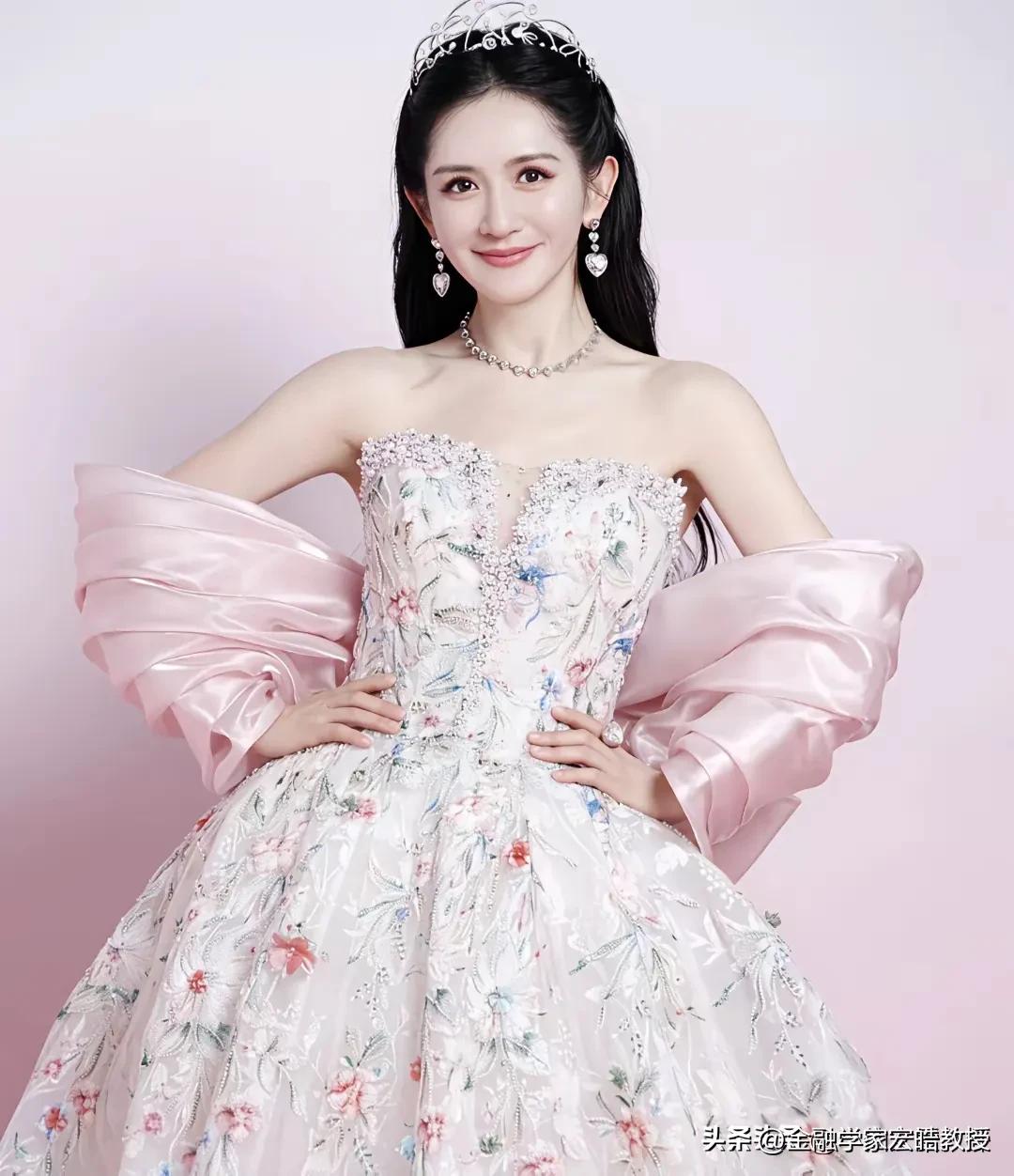 这《重庆日报》也是一点不帮着川妹妹谢娜说话啊，在《人民日报》点评之后做了跟进回应