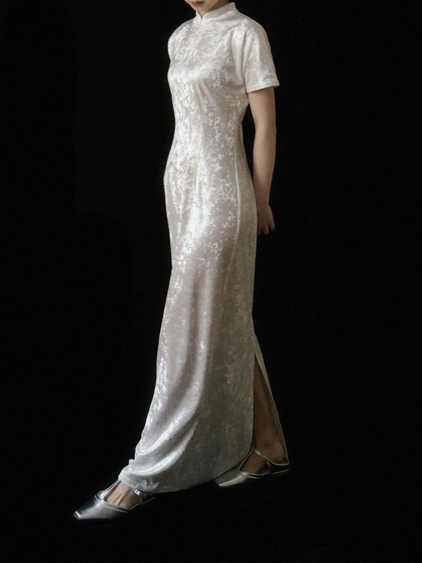 我的小白蛇旗袍。