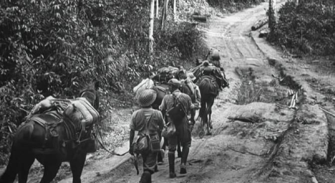 1938年，政委杨绍曾正运送100万发子弹和16万枚手榴弹回根据地，不料被一队日
