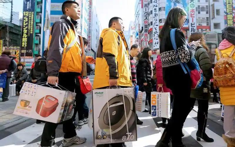 果不其然
日本媒体突然“宣布”了一个冷冰冰的现实：中国人的日常生活里，能被日本品