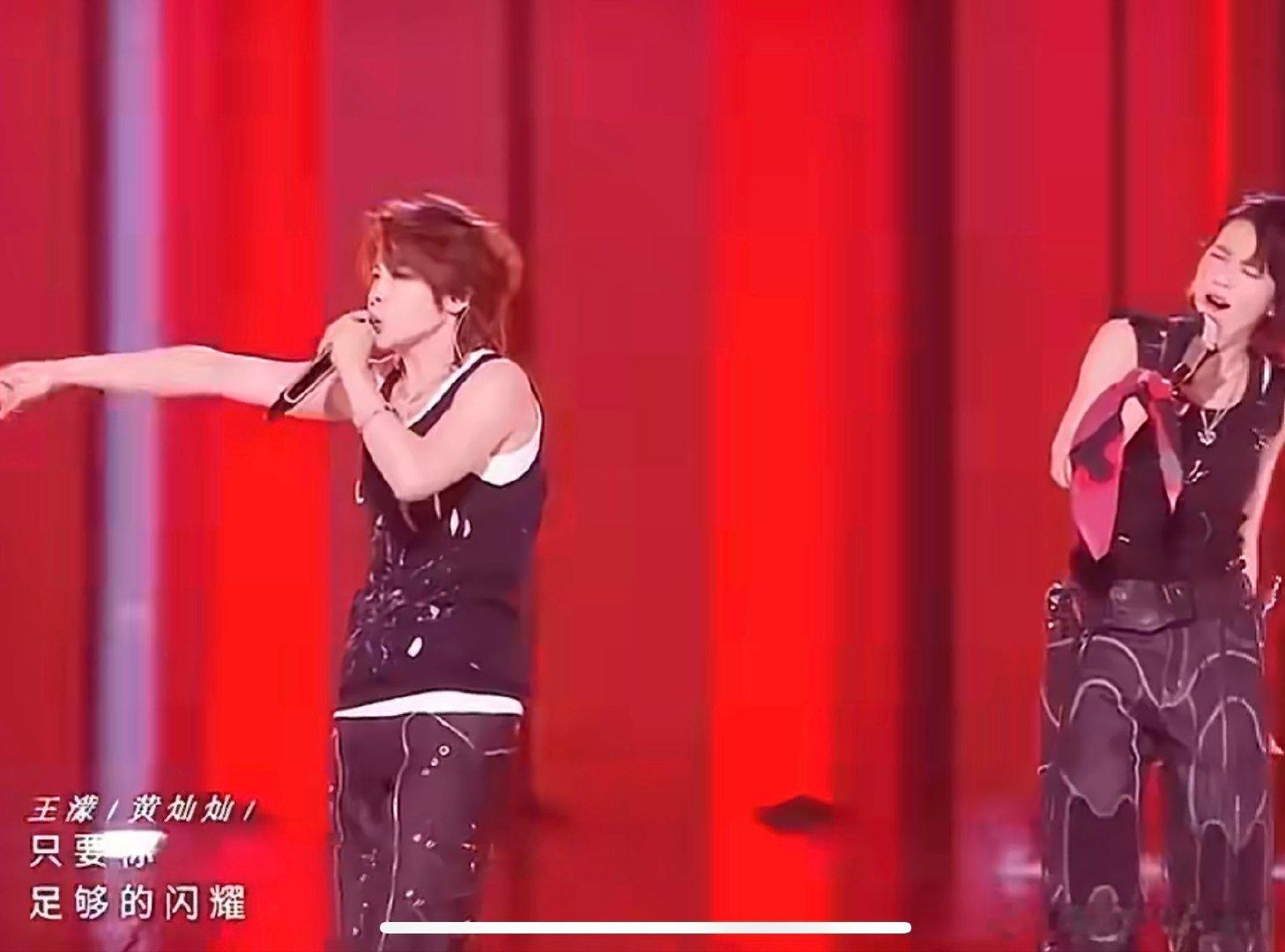 篇章力量感 乘风2026这才是舞台该有的样子！《篇章》rap段落力量感爆棚，越听