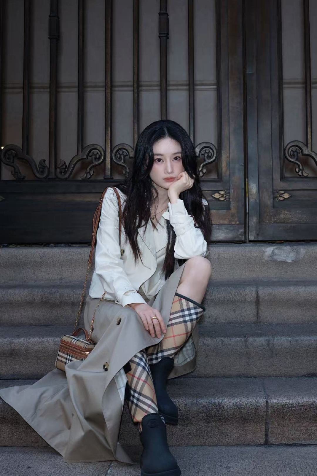 郭晓婷疑似对小牛犊爱而不得郭晓婷在线求和小牛合照教程 心动抵不过胆怯！偏爱小牛犊