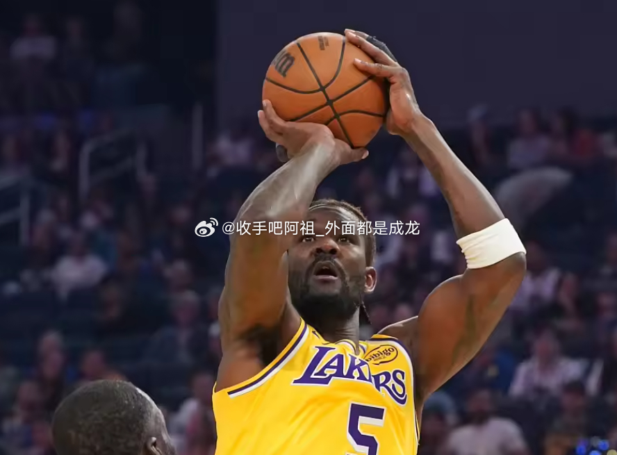 NBA季后赛首轮G1，湖人主场107-98战胜火箭，系列赛大比分1-0领先。本场