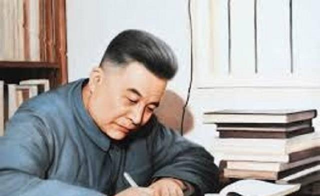 1986年，邓稼先在临终前提出想要在去看一眼天安门，可当他乘坐的轿车驶过天安门时