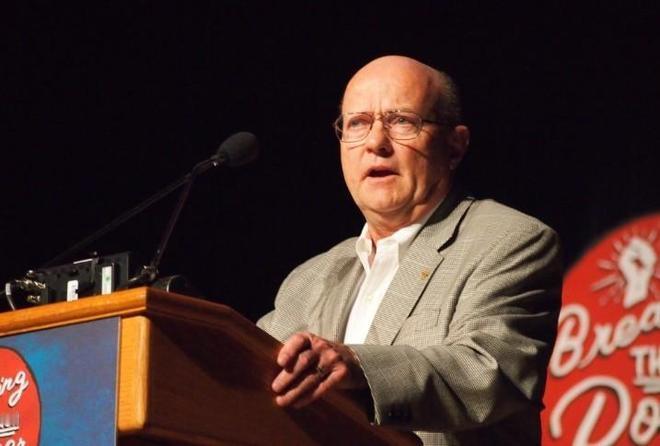 美专家谬论：美军若向北京上海扔核弹，中国不会对等报复。美国前国务卿办公室主任劳伦