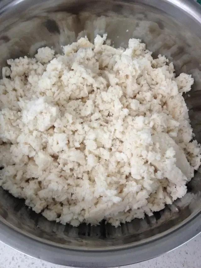 在七八十年代的农村，山西是一个以面食为主的地方，馒头是我们的主食之一。那时候蒸馒