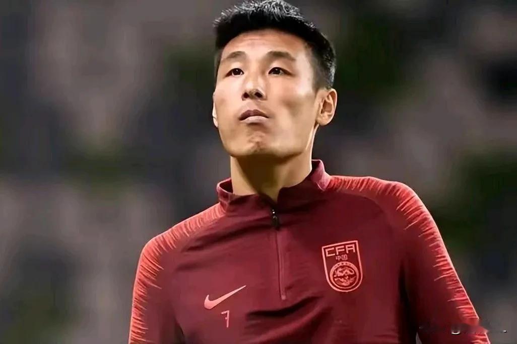 这样一对比，国足实在是太寒酸了，天壤之别！好歹有个破百的武磊，国足18强赛首战如