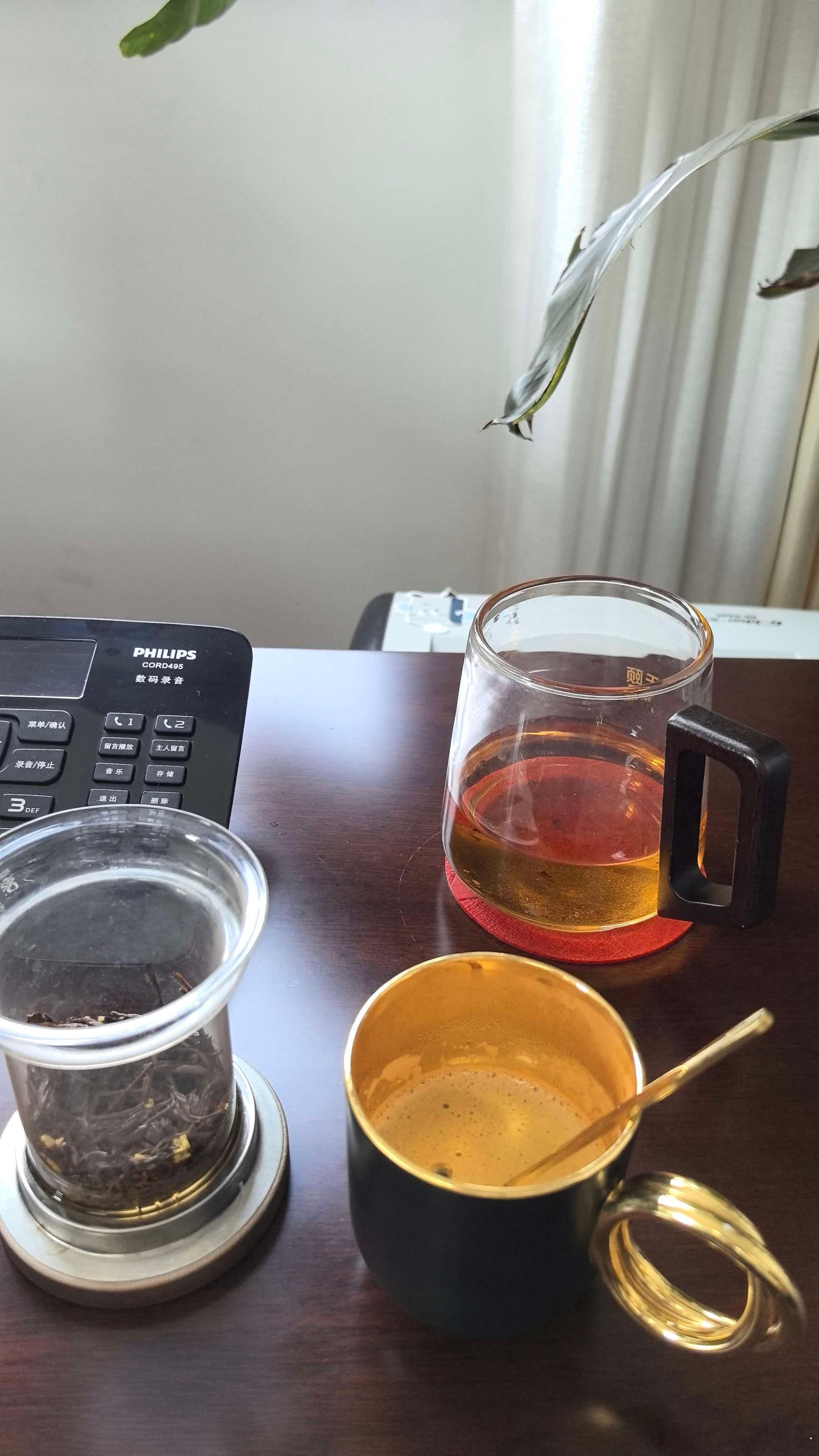 生活手记人生就像一场旅行，不必在乎目的地，在乎的是沿途的风景和看风景的心情。 ​