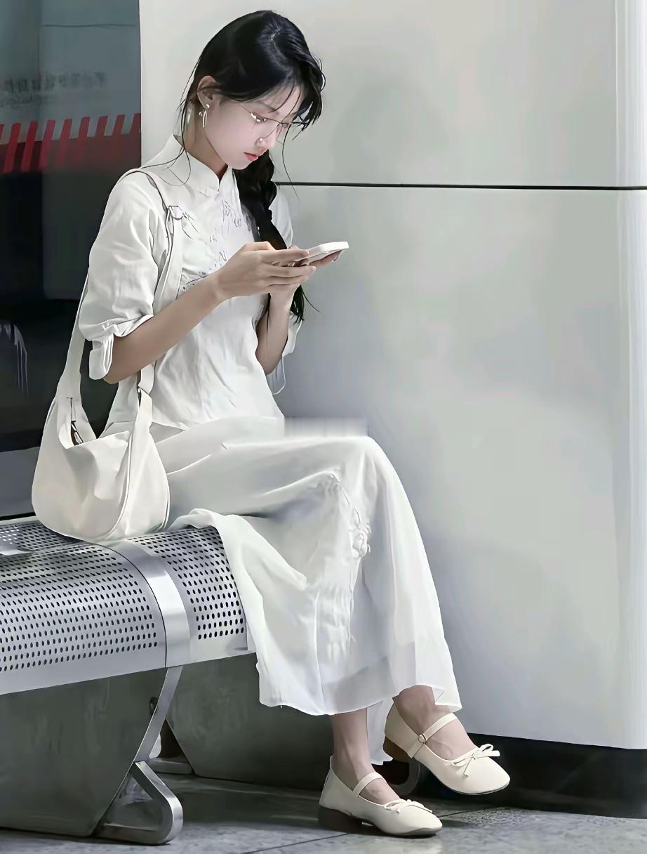 该以什么样的身份才能结交得到这种。