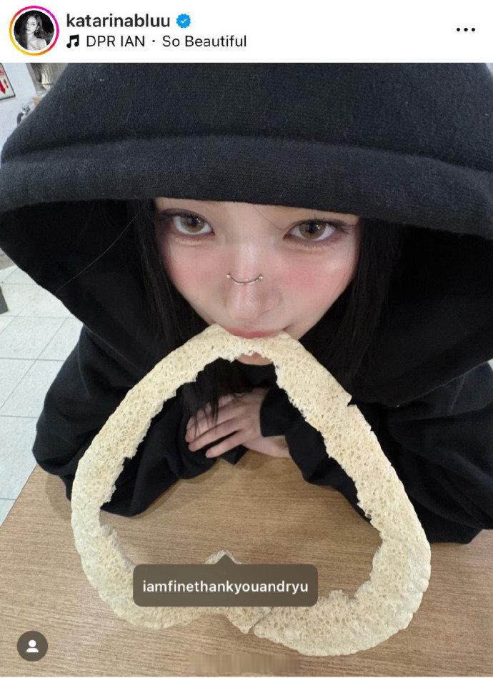 #柳智敏拍的申留真# 这什么男友视角[舔屏]咱们三个把日子过好比什么都重要[可怜