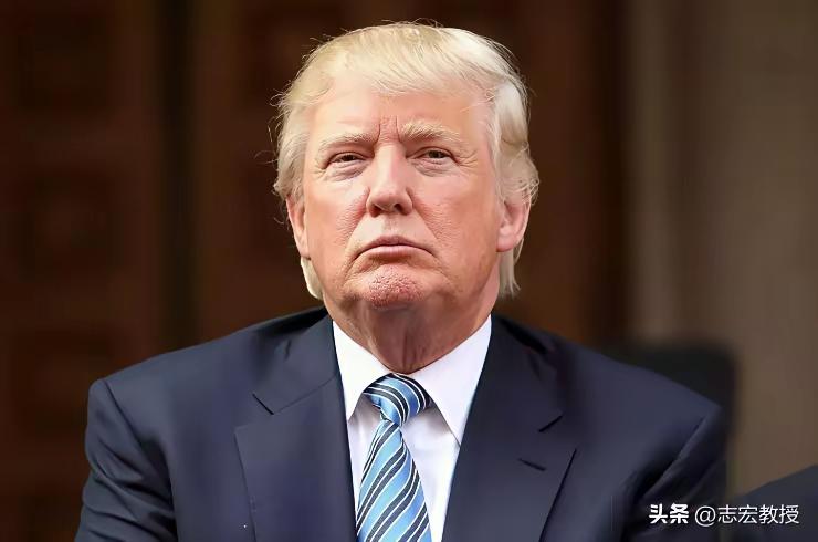 这个老伙计心真大呀！国内反对他的人可不少，国外把他骂的一塌糊涂 ，他就像不知道一