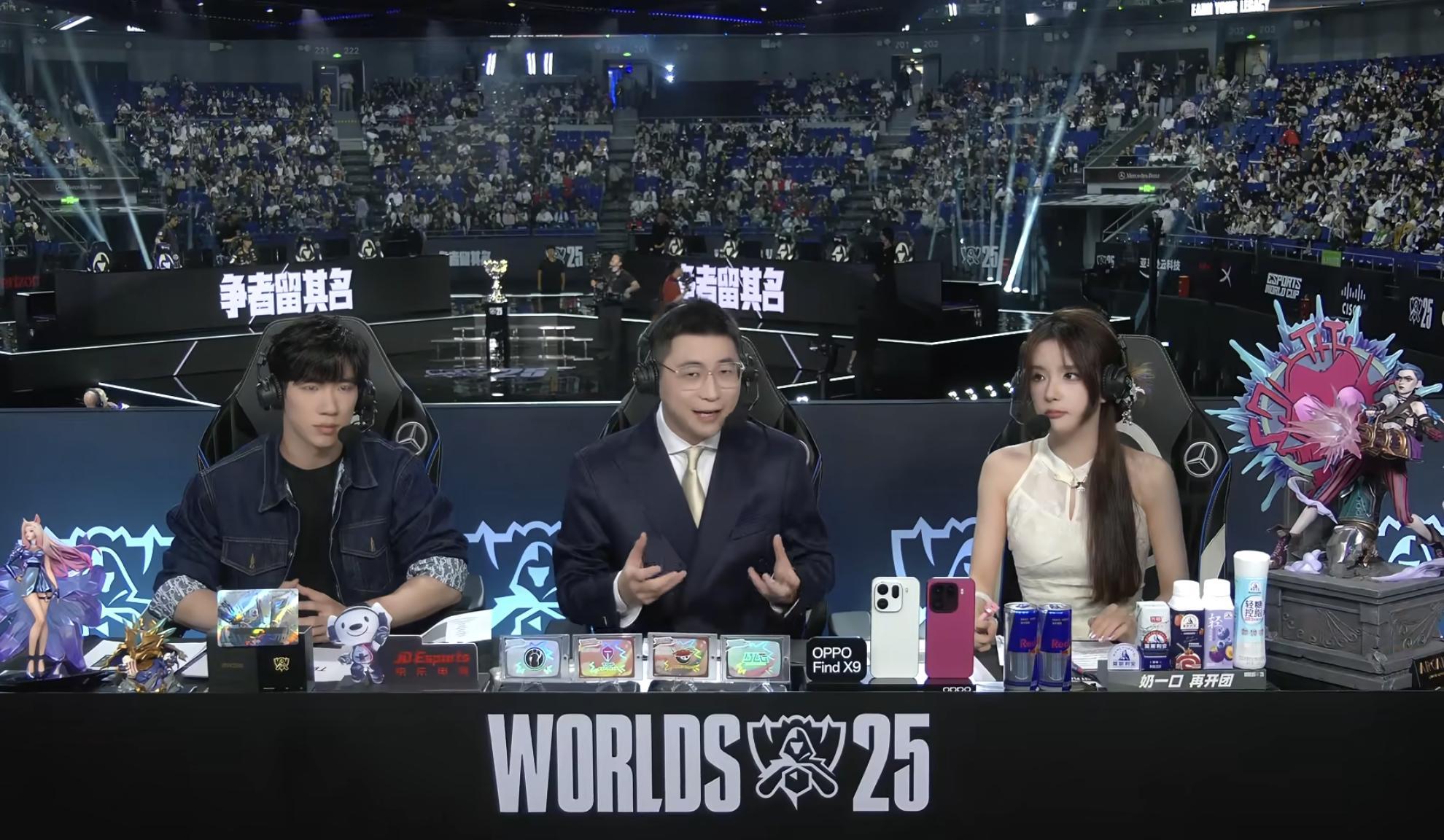 张博恒来了！[点赞][点赞]TES加油吧！[流鼻血][流鼻血]T1对战TES张博