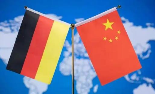 没想到德国总理架子端的如此之高！就在抵达北京之前，德国总理默茨表示，德国坚持一个