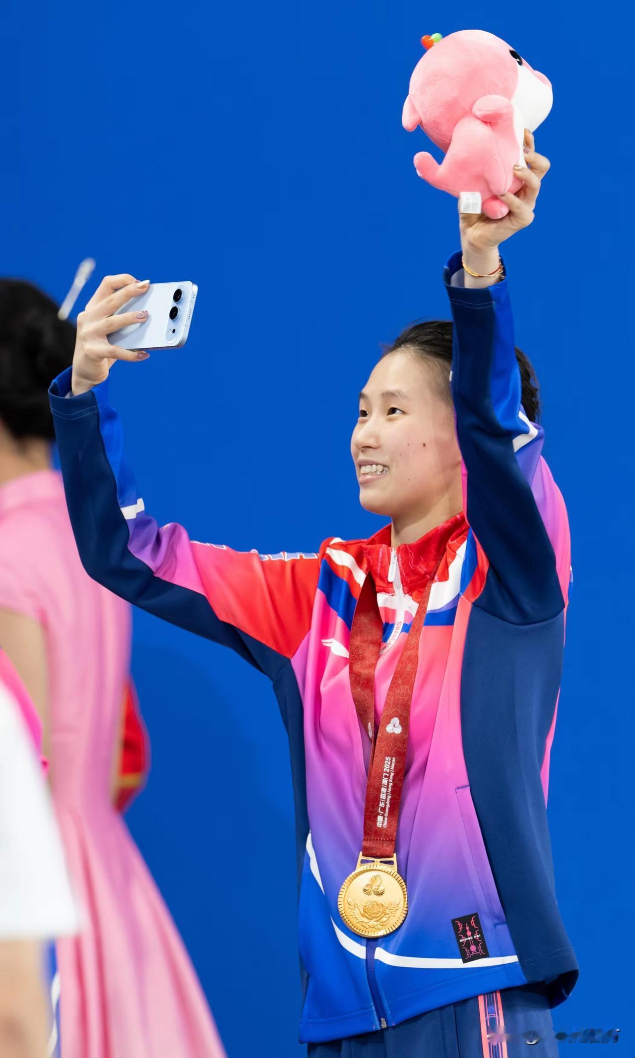 第十五届全运会跳水女子十米跳台决赛，由于全红婵缺阵，比赛成了陈芋汐的个人表演，她