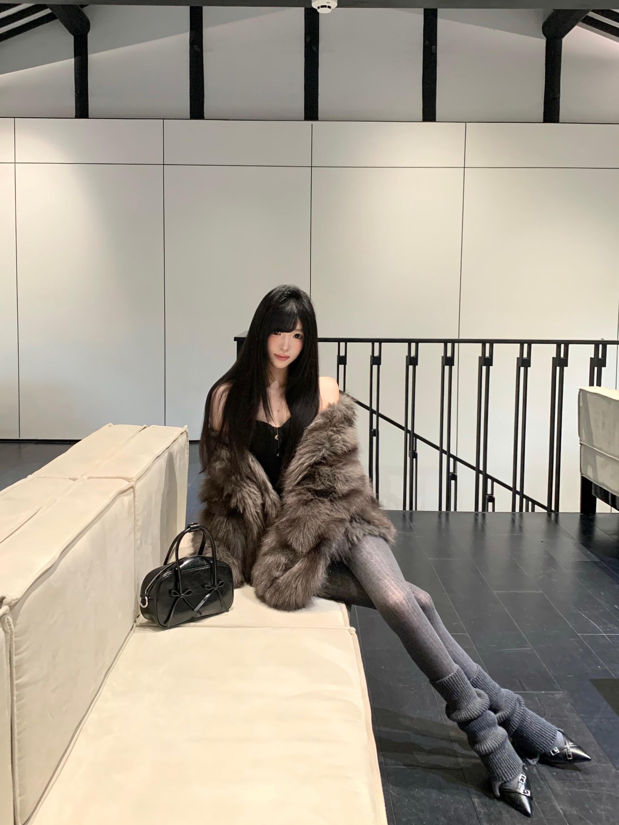 我将永远追随皮草穿搭!保暖又好看^ω^