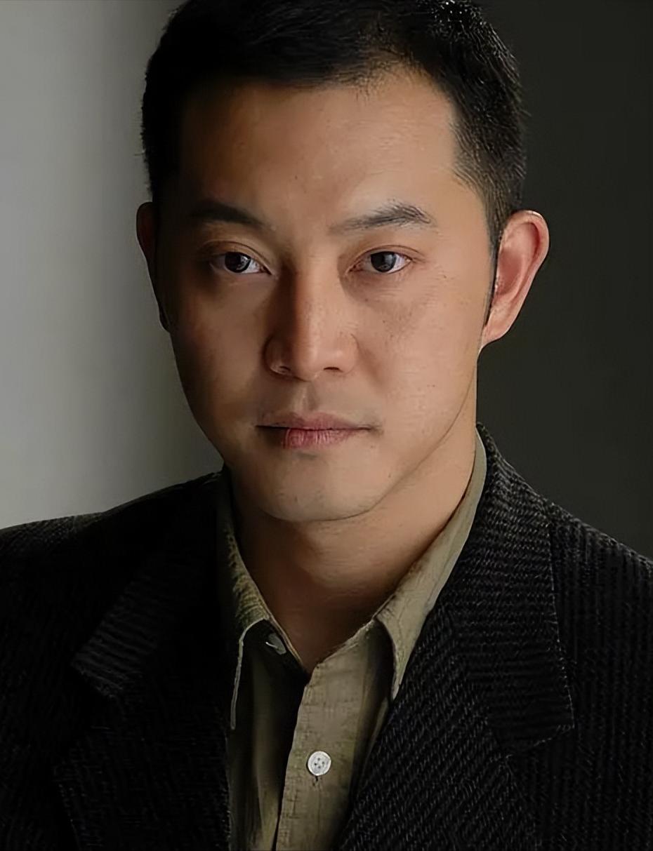 演员，沙溢，相隔几个月，再去热辣滚烫的剧组，拍摄剩下的戏份，见到了健身之后的贾玲