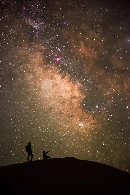今天是七夕节，领导终于做了一回好人，下午2点的时候就通知我们今天可以准时下班，没
