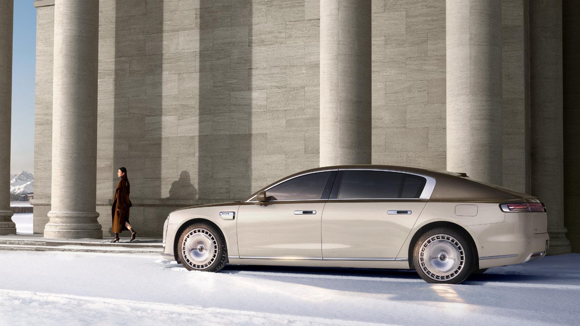 在认识了一些豪车车主之后我突然意识到了尊界可能存在的一个问题就是手表的解锁看起来