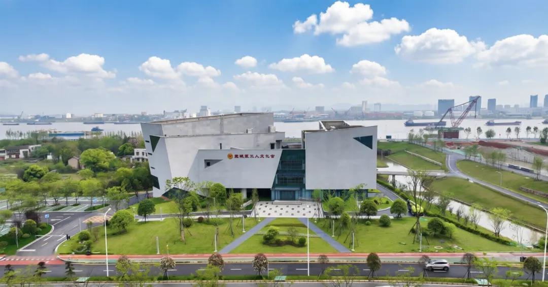 长沙望城三大建设迎来新进展 城市发展再提速
 
2026年4月，长沙望城区城市建