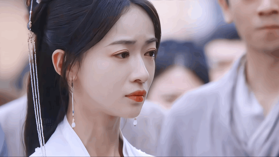 #伊能静评价吴谨言演技# 吴谨言对于薛芳菲这个角色也完全的能够感受到演员本人的成