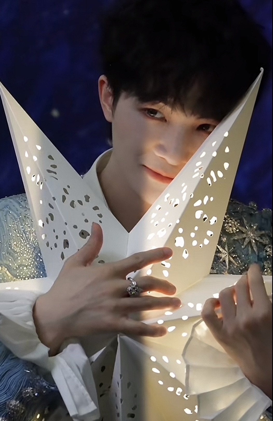 这个笑完全就是妖精来的吧…… 