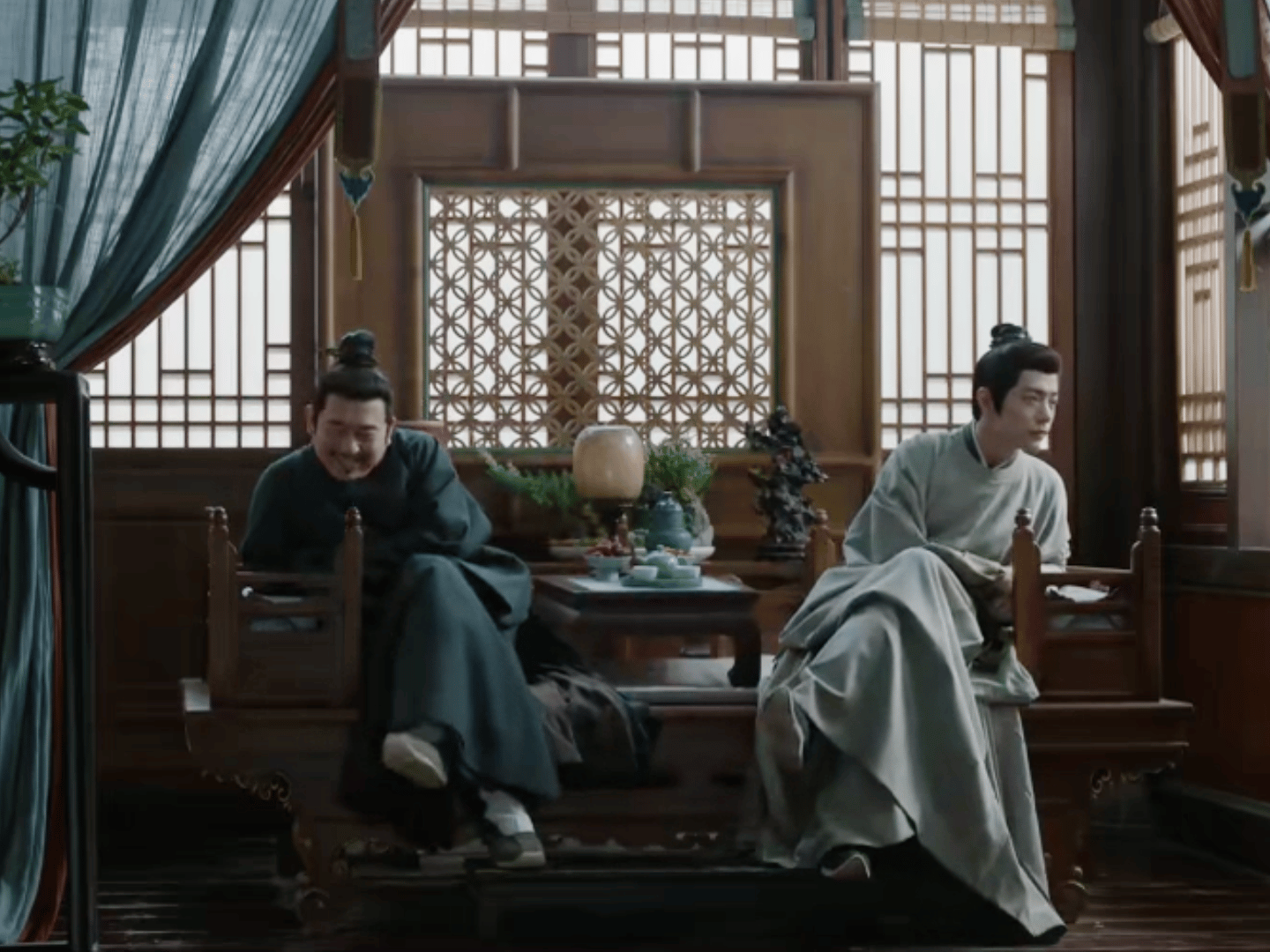 陈妍希回应藏海传面具人身份她可能真的不知道，毕竟第一集就下线了[允悲] ​​​