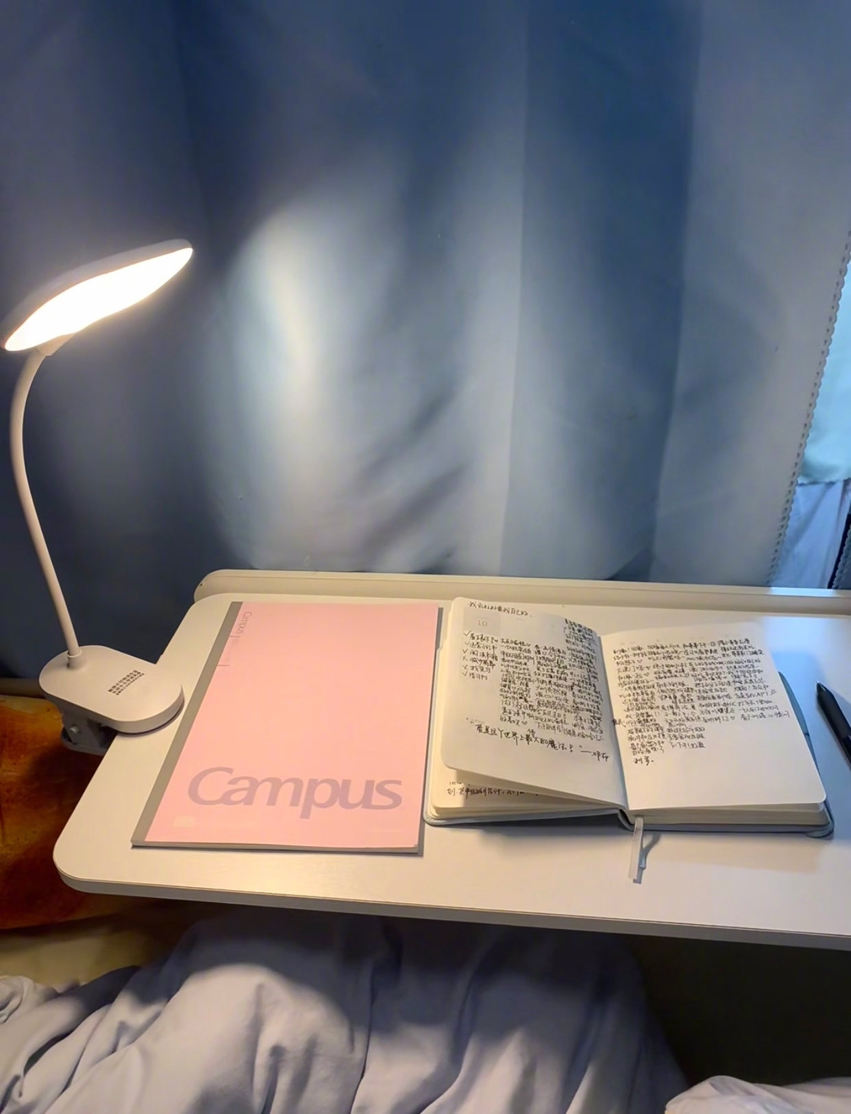 国考面试就是一场巨大的沉浸式表演国考面试像是一场自我突破的实战演练，想要在考场上