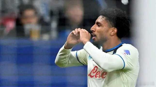 北京时间11月29日，根据《阿斯报》记者埃杜-布尔戈斯的报道，曼联、尤文图斯、国