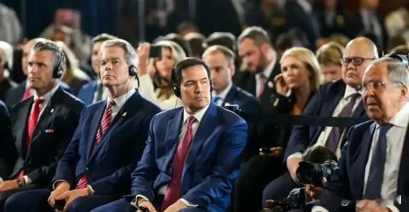 就在刚刚
美国务卿鲁比奥正式表态：不停火就继续打，美国不管了
12月3日，鲁比奥