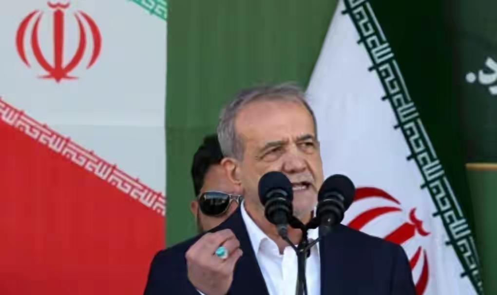 伊朗总统死里逃生看透：如果这次保不住哈梅内伊，下一个将会是他