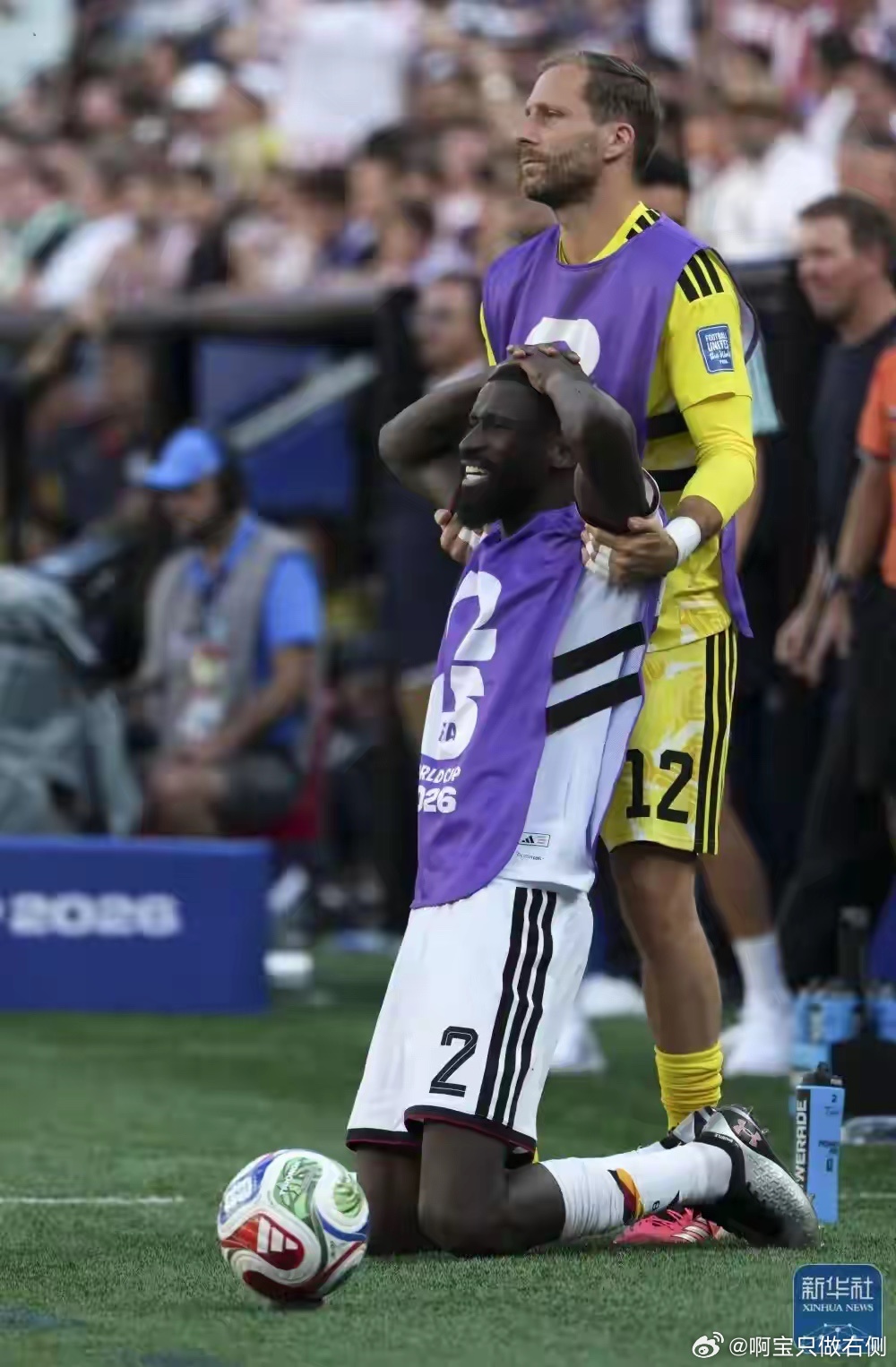 本届世界杯已有至少4位主教练离职，德国队主帅：我希望继续执教，愿承担全部责任；同