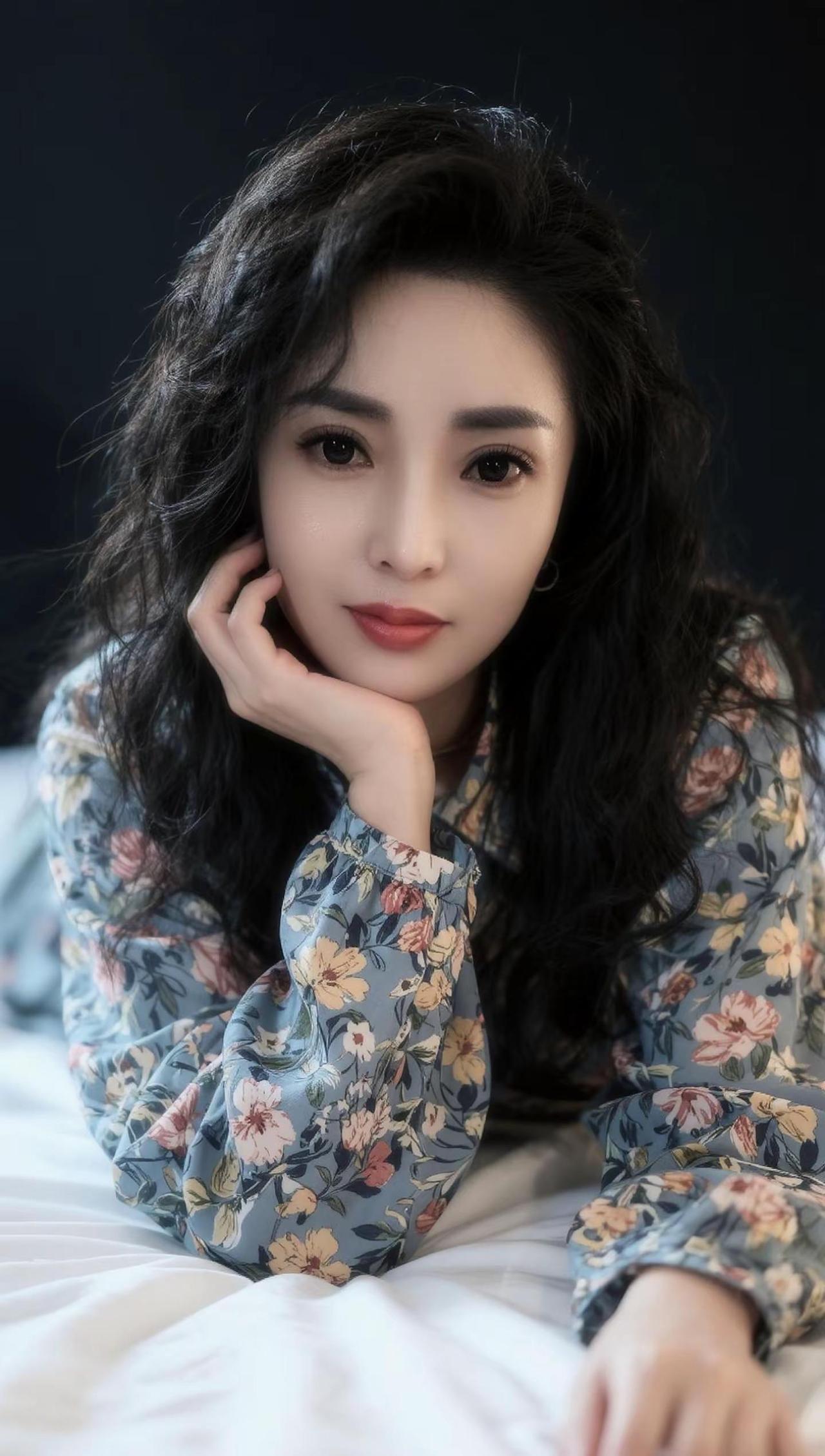 温柔御姐 热搜 助手