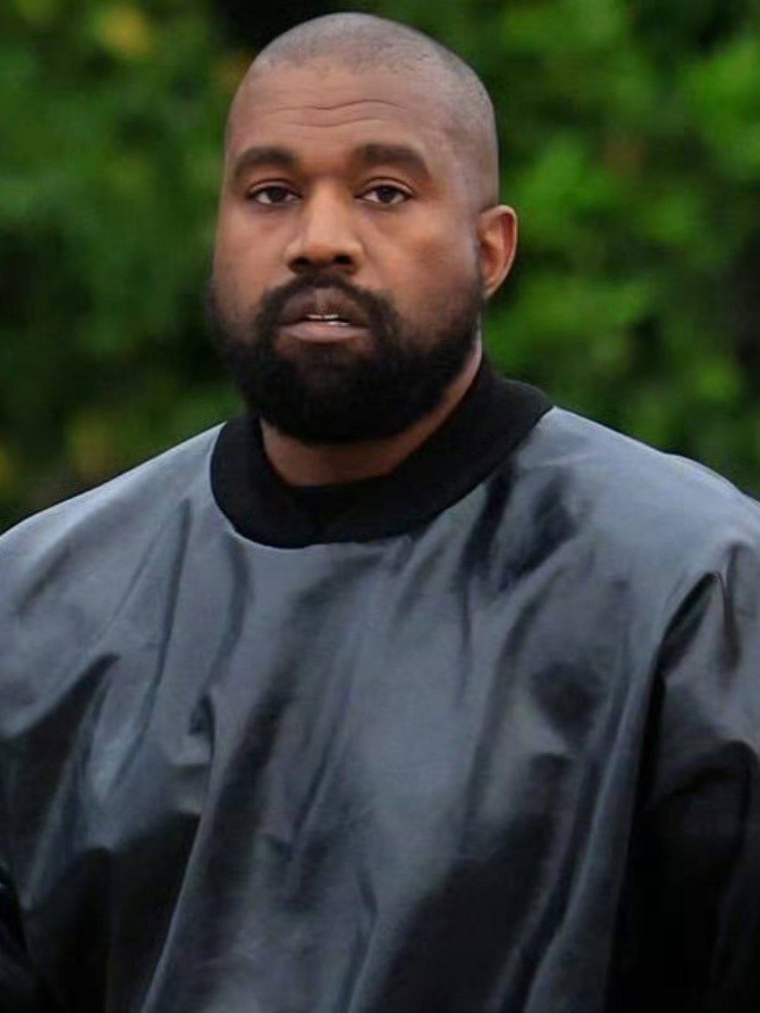 断眉求侃爷收手  “侃爷”Kanye West 在自己的品牌官网上清空了所有商品