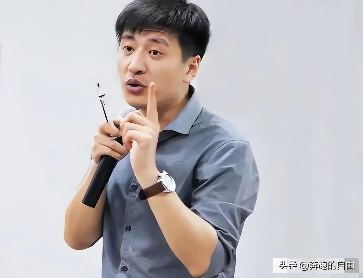 41岁的张雪峰去世
看到他的死因，我破防了
他不是死于疾病，而是死于在跑步机上的